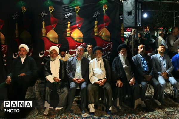 یادواره شهدای سلامت یزد در بیمارستان شهید رهنمون