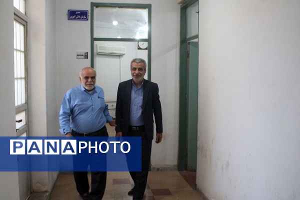 بازدید رئیس اداره خدمات آموزش و پرورش استان بوشهر از سازمان دانش‌آموزی استان