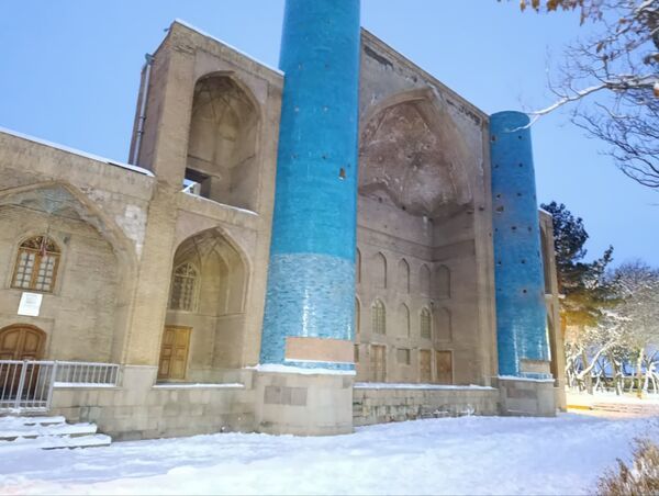 لباس زیبای برفی بر تَن اهر