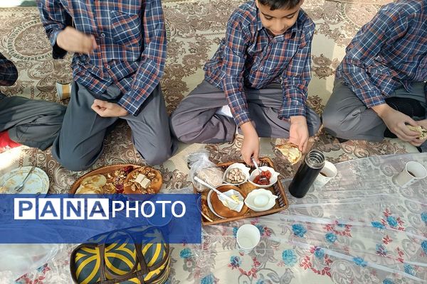 برگزاری صبحانه سلامت در دبستان علامه طباطبایی پیشوا