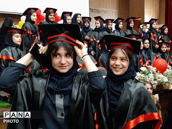 جشن فارغ‌التحصیلی مدرسه شهید جواهری۲ 