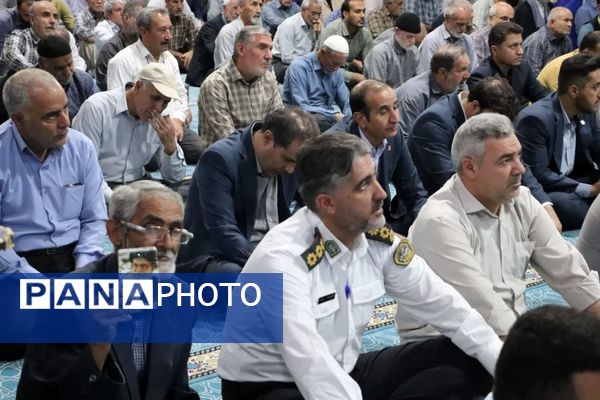 اقامه نماز جمعه قروه به امامت حجت‌الاسلام عابدین رستمی