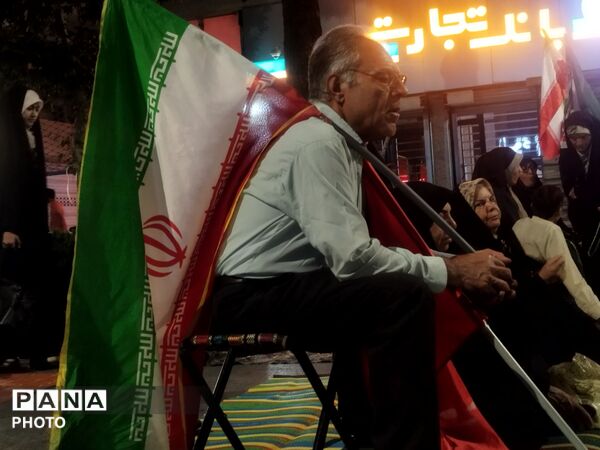 ۱۸۱شب متوالی،در حسینیه امام ،رواستی از عشق و اردات