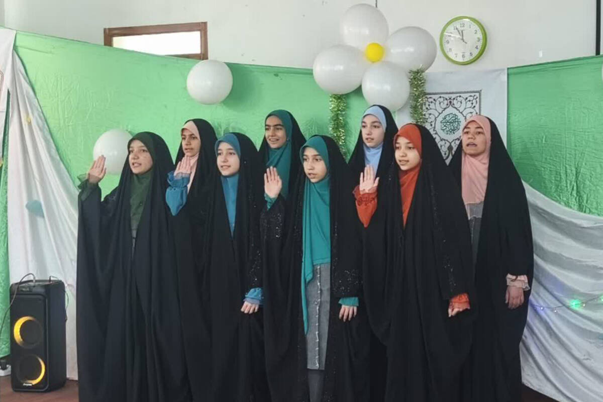  جشن نیمه شعبان در دبیرستان شاهد ام‌ابیها آباده