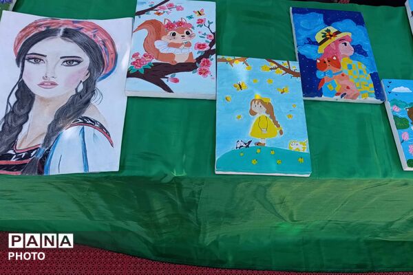 آیین گرامیداشت هفته بهداشت روان و تقدیر از همیاران مشاور در دبیرستان دخترانه رضوان برگزار شد