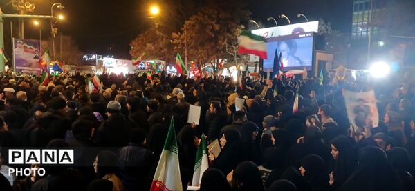 تجمع و راهپیمایی مردم ولایتمدار بجنورد در میدان شهید