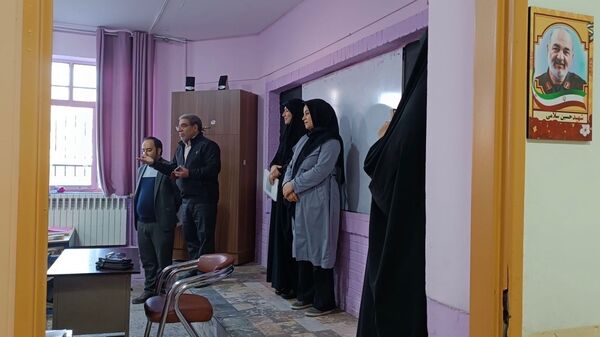 بازدید شورای اجتماعی محله لشکر از دبستان پنجم مهر