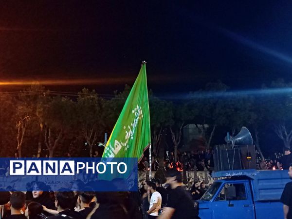 شمع‌های ماتم شام غریبان در لرستان