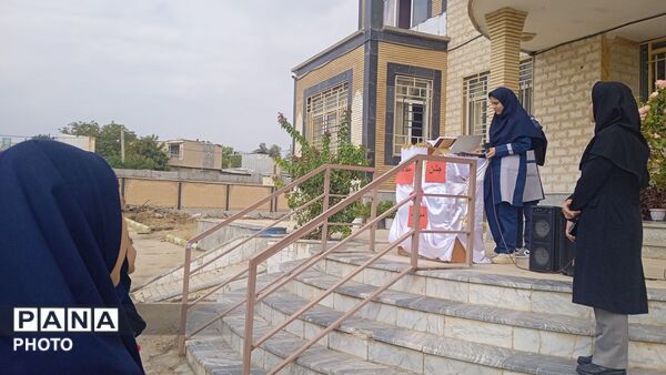جشن عاطفه‌ ها؛ روایت مهربانی و همدلی در دبیرستان سمیه