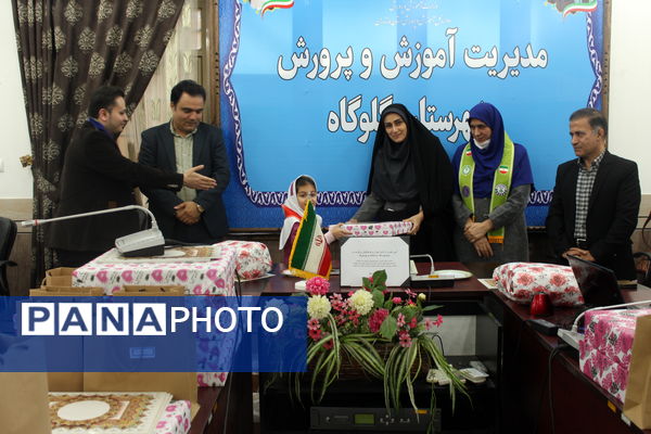 آیین تقدیر از دانش‌آموزان و فرهنگیان برگزیده در گلوگاه