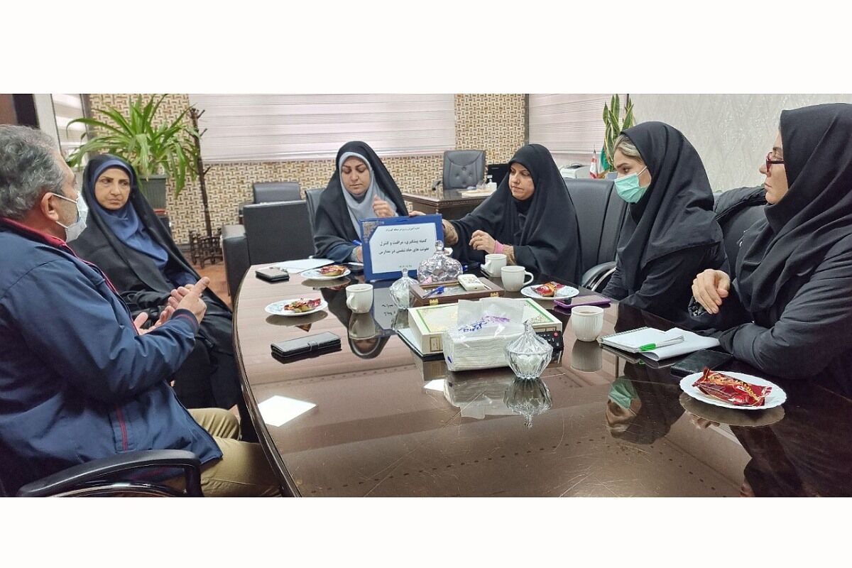 کمیته پیشگیری، مراقبت و کنترل عفونت‌های حاد تنفسی در راستای سلامتی دانش‌آموزان 