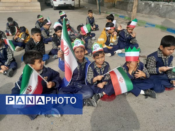 زنگ استکبار ستیزی در مدارس رضویه