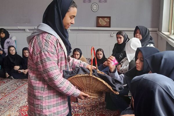 مراسم عزاداری بانوی کوثر در دبیرستان تربیت اسلامشهر