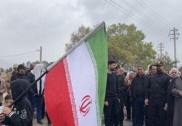 لبیک مردم زرقان به دعوت رهبری برای حضور در راهپیمای قدس 