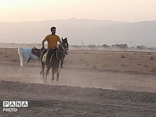 تاخت و تاز خاطره‌ها در فدافن؛ مسابقات اسب‌سواری به نام شهید نظافتی