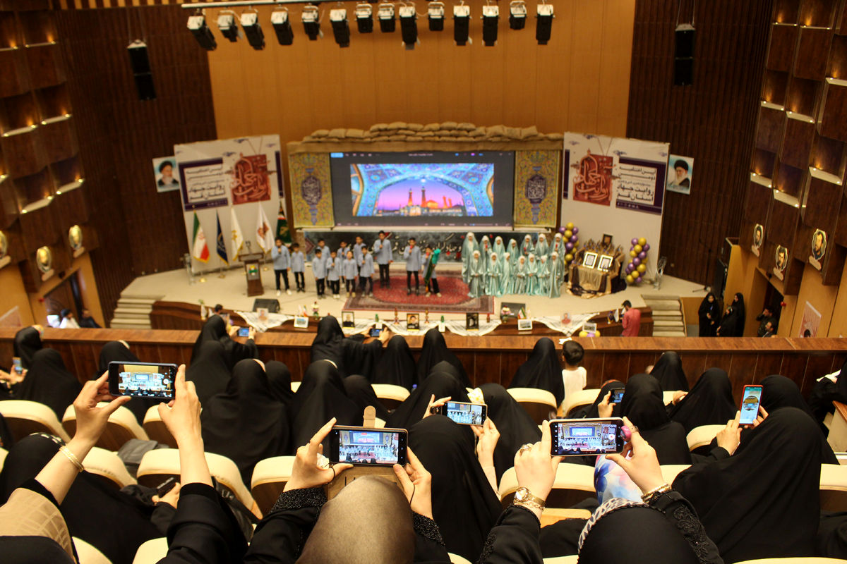 جلوه‌هایی از دومین دوره جشنواره روایت جهاد در قم -1