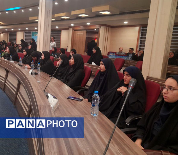 آیین اختتامیه و تقدیر از برگزیدگان سیزدهمین دوره جشنواره نوجوان سالم در قم