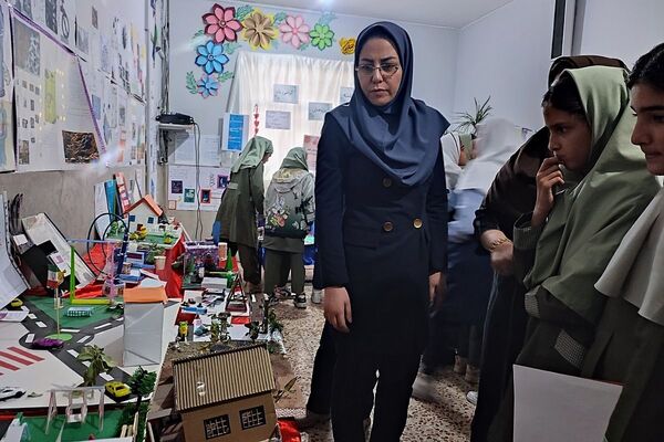 هفته پژوهش در مدرسه شهید معظم شهرستان قدس