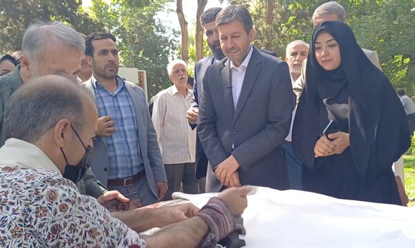 آیین بهره‌برداری از گذر صنایع دستی اصفهان