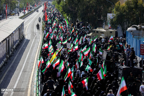 رزمایش دختران «جان‌فدای ایران»