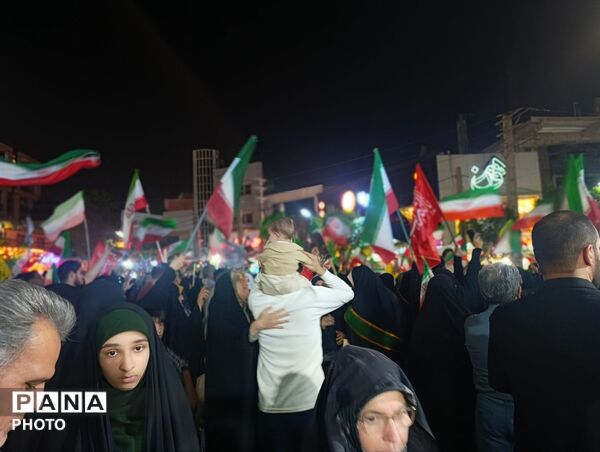 هشتاد و چهارمین اجتماع مردمی با رژه کالسکه‌سواران فردیسی
