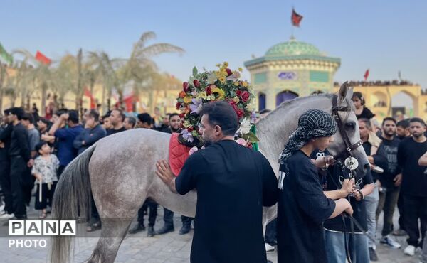 عزاداری ظهر عاشورا در اشکذر