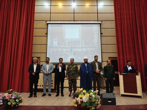 تجلیل از دانش‌آموزان برگزیده کنکور سراسری شهرضا