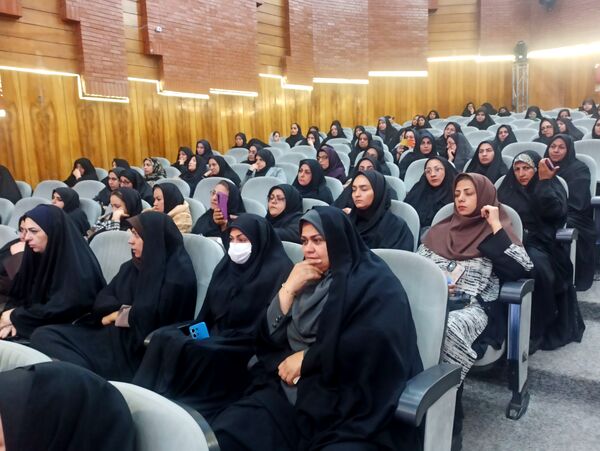 نشست طرح نماد در تالار تربیت ؛ گامی برای تقویت مراقبت اجتماعی دانش‌آموزان 