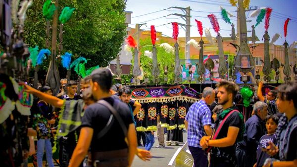 عزاداری ظهر عاشورا در شهرستان اشتهارد