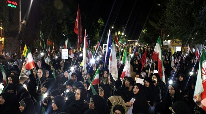 تداوم شور انقلابی در نیشابور