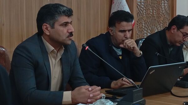 جلسه بررسی عملکرد و کیفیت آموزشی مدارس شهرستان بن با حضور مسئولان استانی
