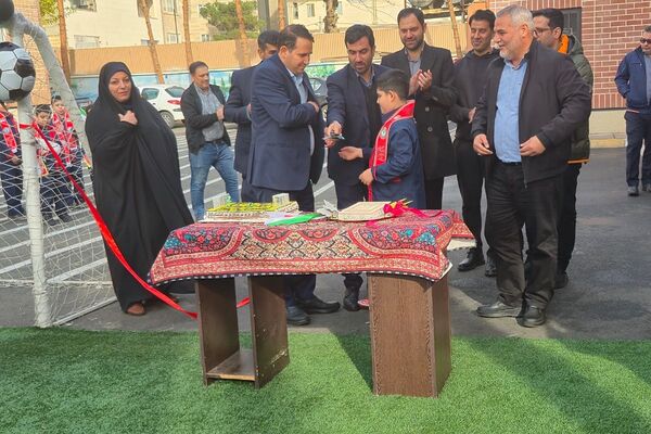 افتتاح چمن مصنوعی دبستان فرشچی اسلامشهر 