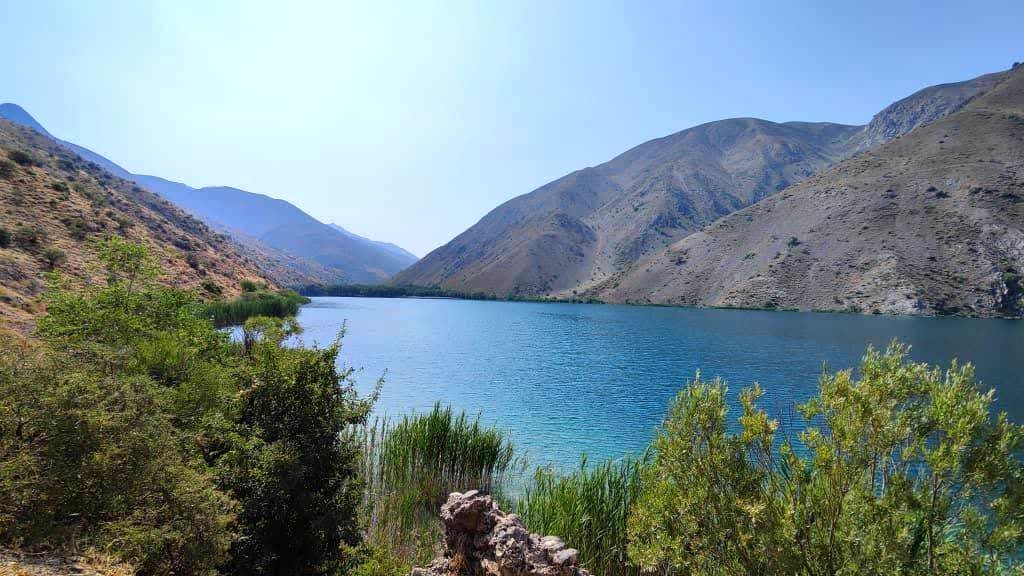 نمایی چشم‌نواز از دریاچه گهر، نگین طبیعی منطقه اشترانکوه
