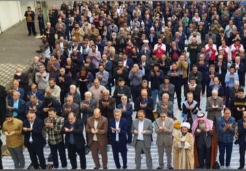 اقامه نماز ظهر عاشورا در شهرستان ‌صومعه‌سرا