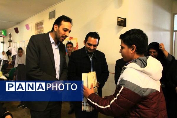 نمایشگاه دستاوردهای دانش‌آموزان استثنایی یزد