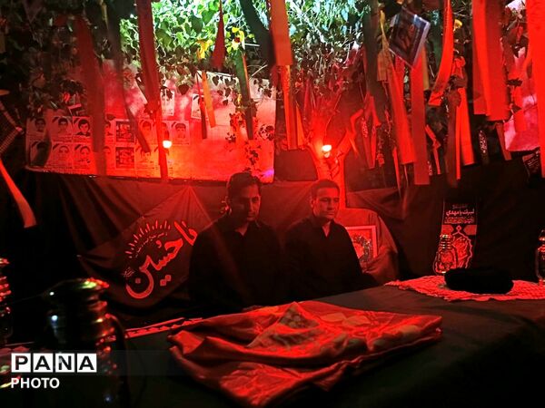 جلوه‌های خدمت‌رسانی فرهنگیان حاجی‌آباد در آیین وداع با «رهبر شهید»