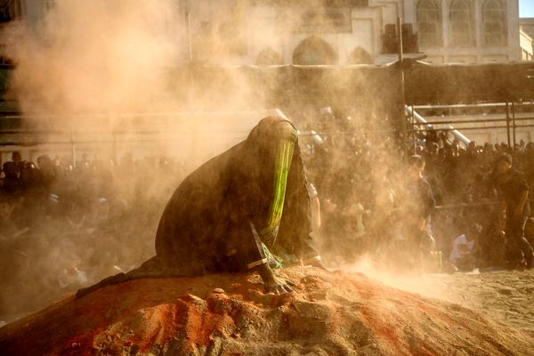 مراسم تعزیه‌خوانی در امامزاده شاه‌کرم اصفهان