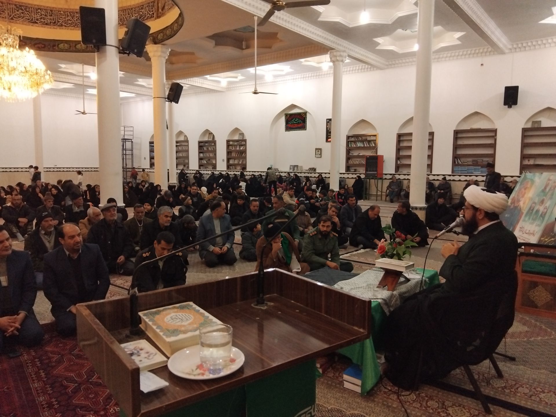 برگزاری مراسم بزرگداشت ششمین سالگرد شهادت سپهبد حاج قاسم سلیمانی در مسجد جامع شهر شادمهر شهرستان مه ولات