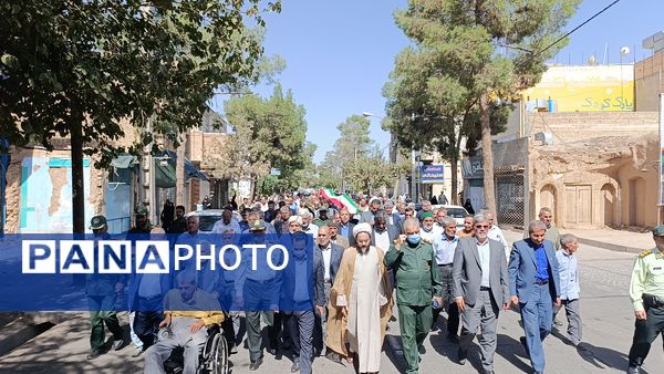 خلیل اباد همگام با ملت ایران فریاد خشم و نصر در نماز جمعه طنین انداز شد