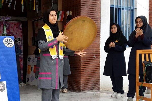 بزرگداشت روز حافظ در دبیرستان فرزانگان قائمشهر