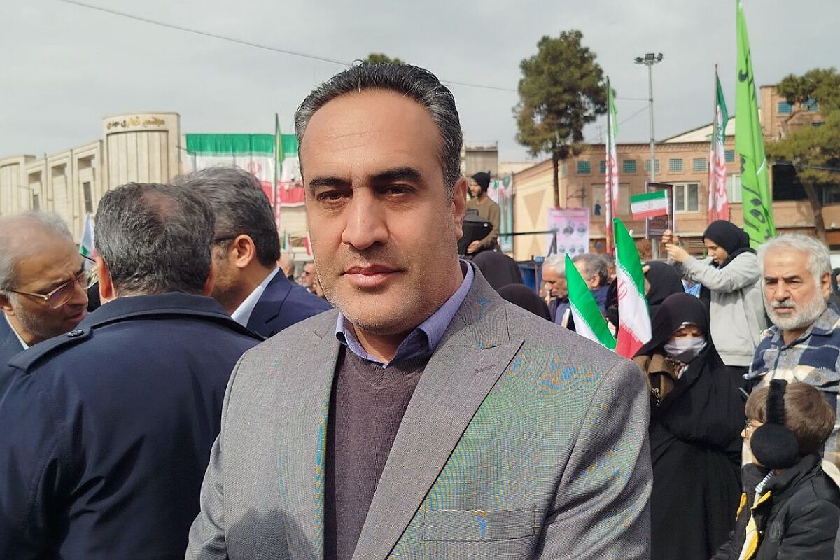 حضور پرشور فرهنگیان ناحیه دو شهرری، نشان از تجدید میثاق با رهبر انقلاب است