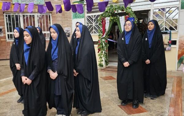 آخرین ایستگاه مدرسه انقلاب در مدرسه شاهد غدیر یک