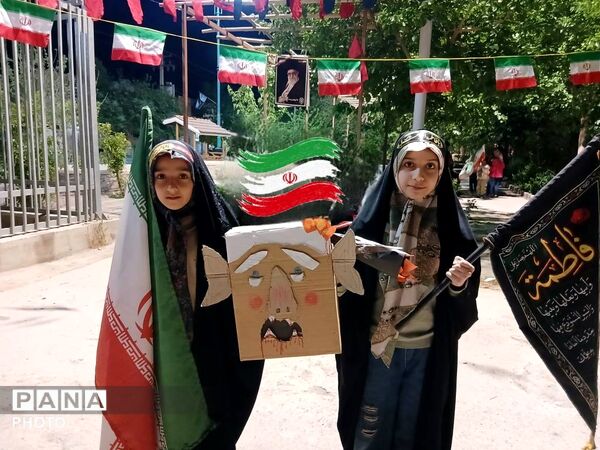 دهه نودی‌‌های یزدی پای کار انقلاب