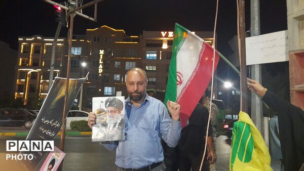 چهارراه مقاومت سجادیه؛ روایت حضور مردمی که پای ایران ایستاده‌اند