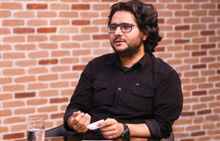 هنرمند باید «روایت‌گر» باشد