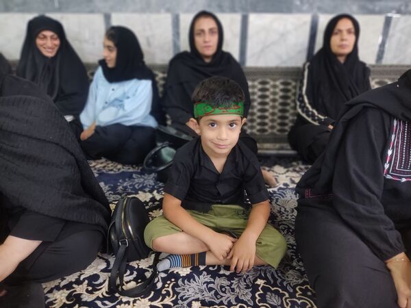 دبستان آوای مهر قائمشهر میزبان عزاداران حسینی شد