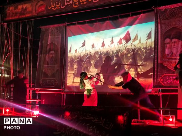 سازمان دانش آموزی قم در خدمت عزاداران حسینی