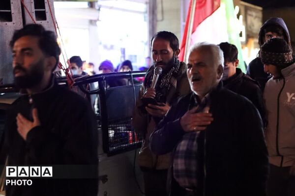 تجدید عهد با خون شهدا؛ «کفن‌پوشان» همدان شبانه بر آرمان‌های انقلاب ایستادند