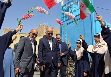 طنین گلبانگ توحید در دبستان مهدی نورایمانی یزد