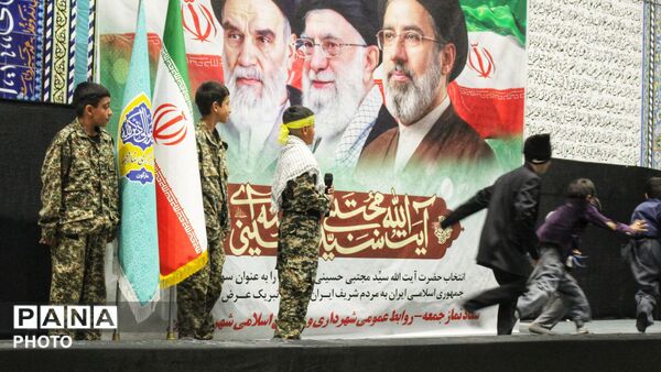 ده نودی های مارگونی پای کار انقلاب 